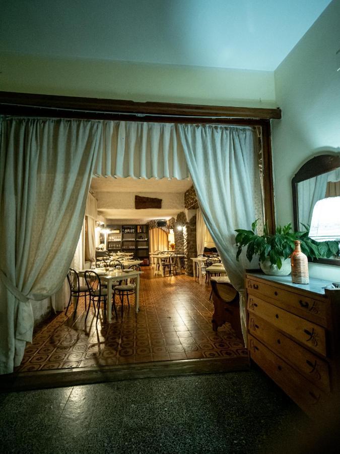 Albergo Ristorante Locanda Rosella Giba Ngoại thất bức ảnh