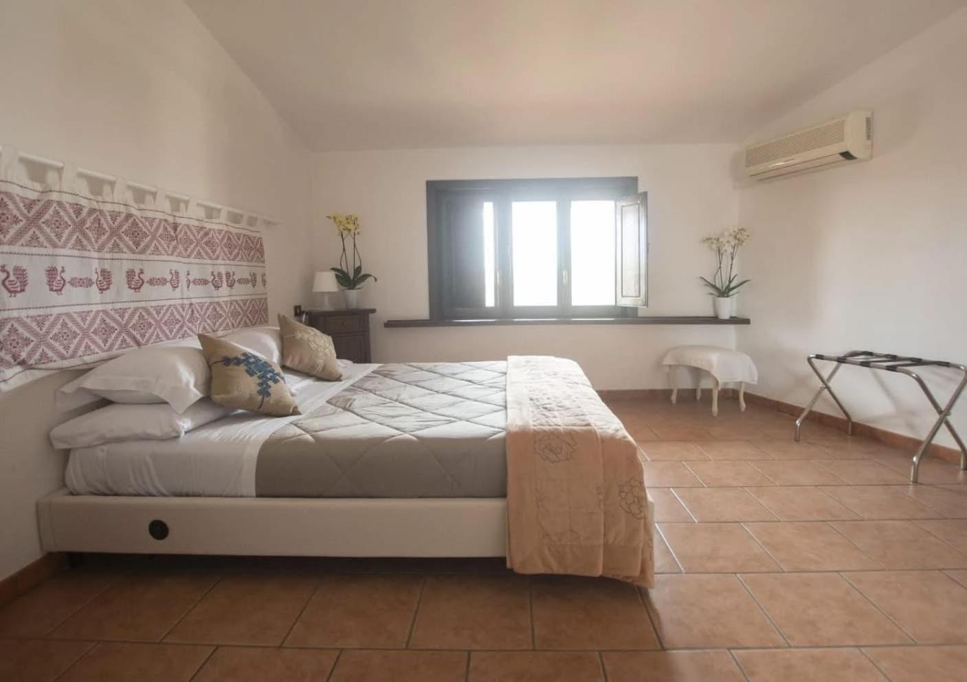 Albergo Ristorante Locanda Rosella Giba Ngoại thất bức ảnh